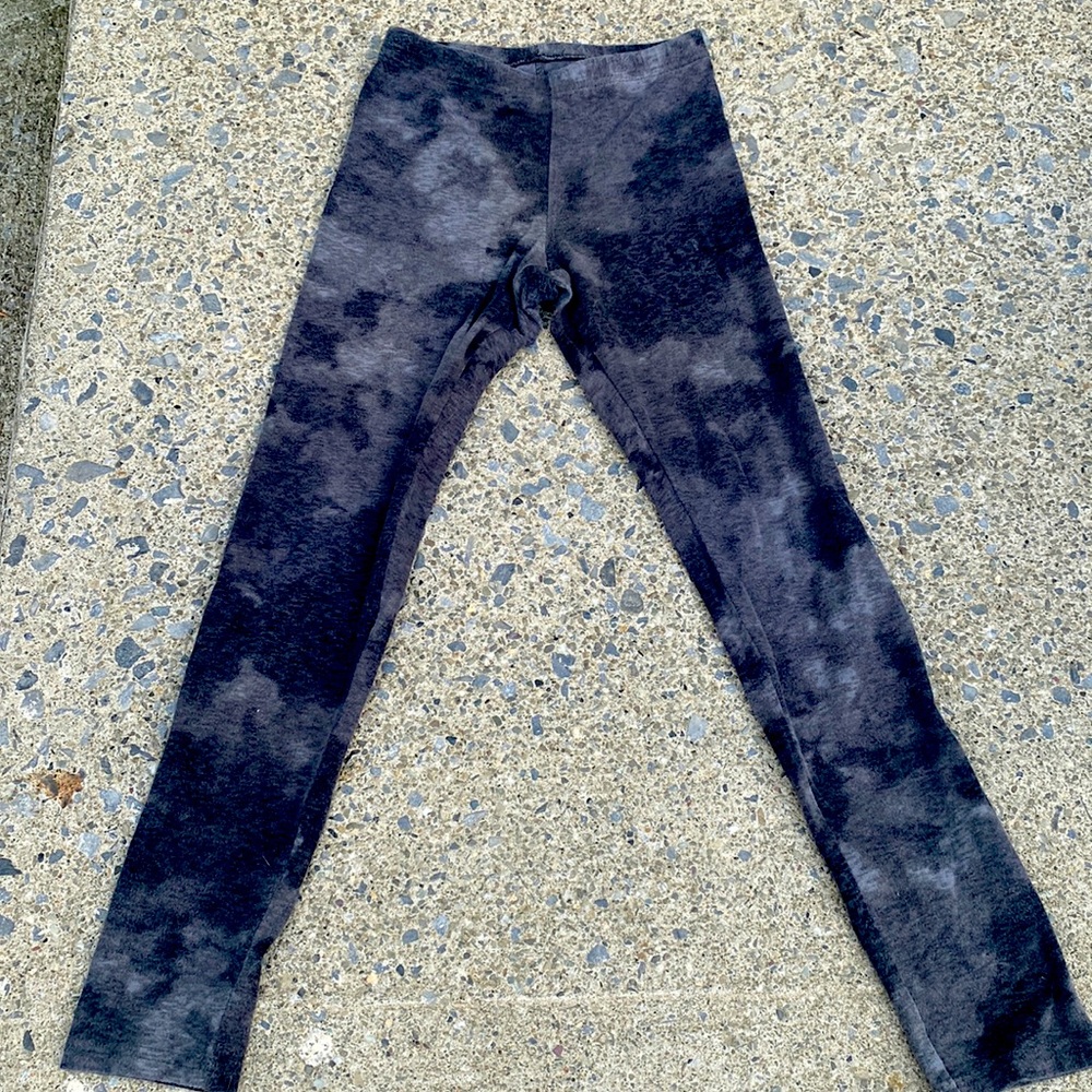 Grey leggings from Old Navy